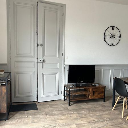 Appartement F1, Refait A Neuf, 150M De La Plage Donville-les-Bains Exterior photo