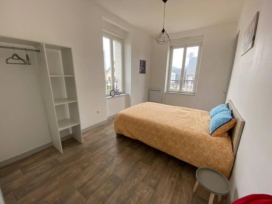 Appartement F1, Refait A Neuf, 150M De La Plage Donville-les-Bains Exterior photo