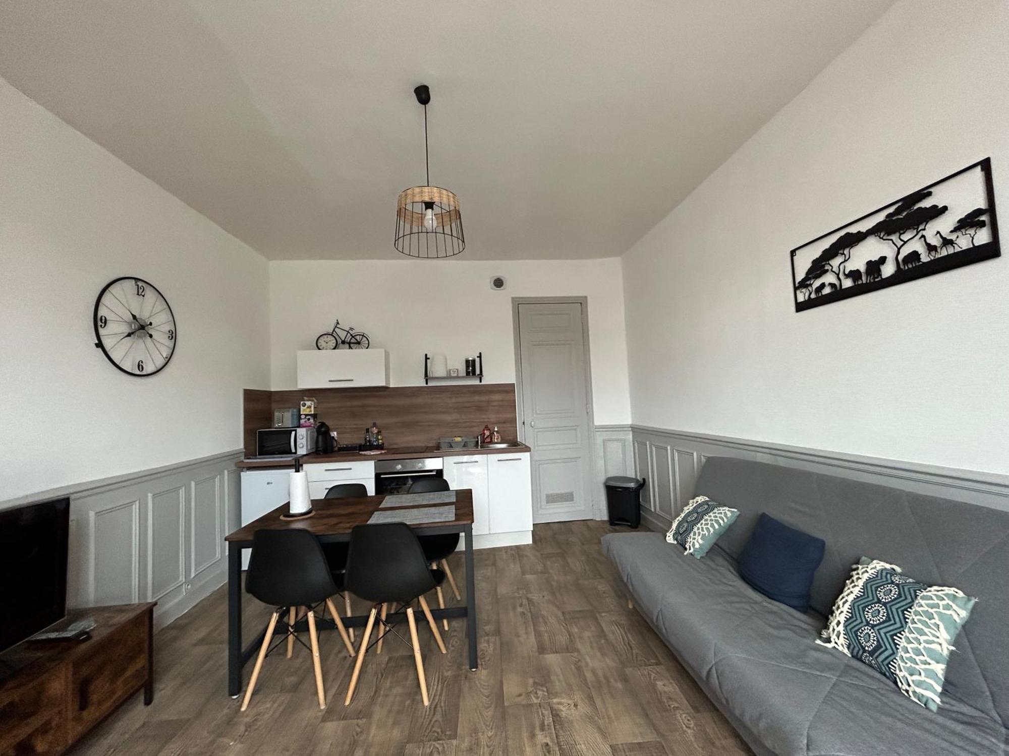 Appartement F1, Refait A Neuf, 150M De La Plage Donville-les-Bains Exterior photo